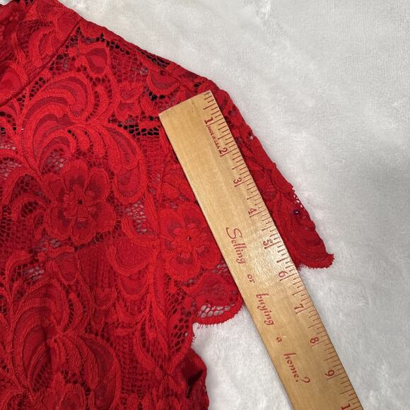 bebe Red Goth Lace Keyhole Back Top LG | Vintage Y2K Sheer Floral High Neck - Picture 9 of 11
